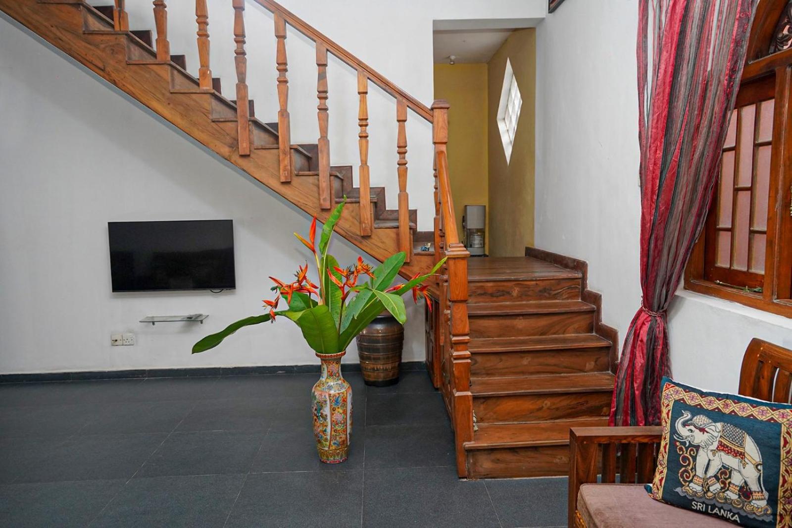4Ty Two Homestay Galle Exterior photo