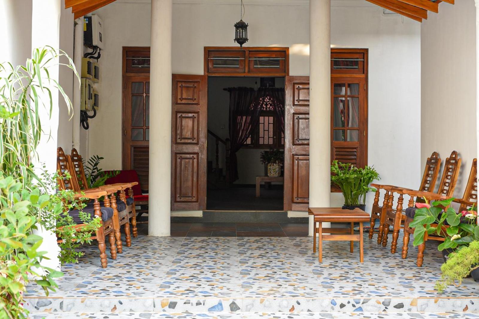 4Ty Two Homestay Galle Exterior photo