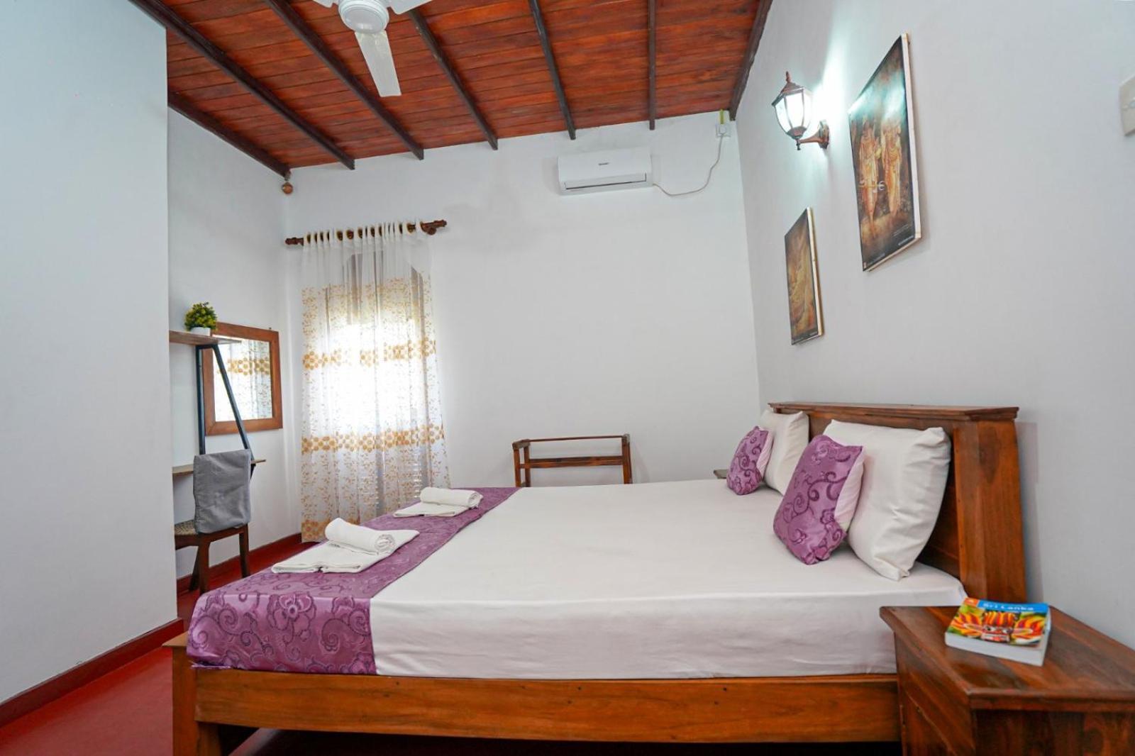 4Ty Two Homestay Galle Exterior photo