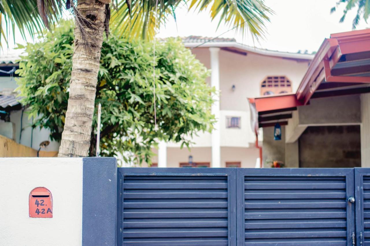 4Ty Two Homestay Galle Exterior photo
